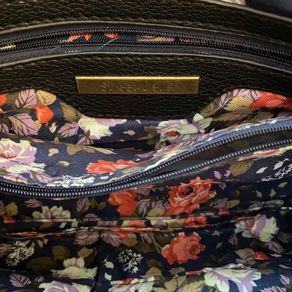 Street Level studded crossbody purse - Picture 4 of 4